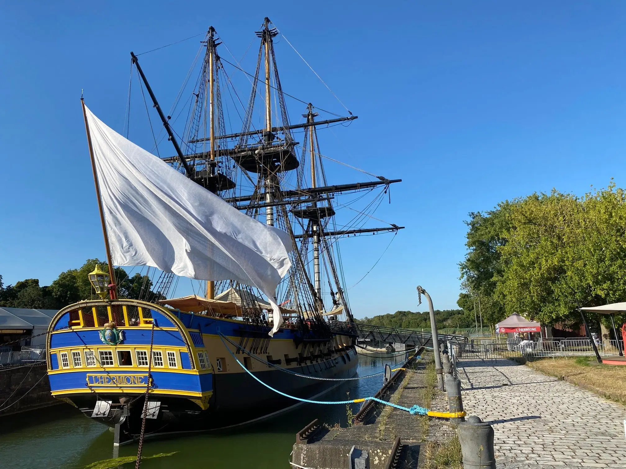 La frégate Hermione à quai à Rochefort